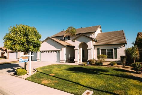 homes for sale in fowler ca 93625.
